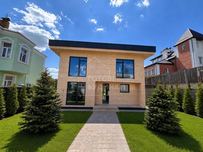Сучасний будинок у стилі Hi-Tech в Лісниках - фото 1