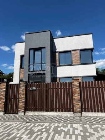 Продаж будинку без ремонту, Лісники - фото 1