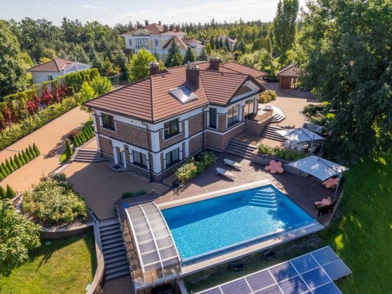 Продаж елітної садиби з басейном та двома будинками, Ходосівка, 22 сотки вул. Ягідна, 18 Ходосівка
