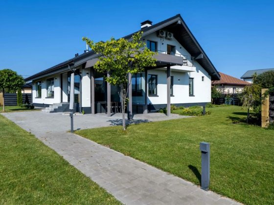 Продаж с. Нові Петрівці  котеджне  містечко Ballaton Village ( Балатон ), новий будинок 282 м Нові Петрівці