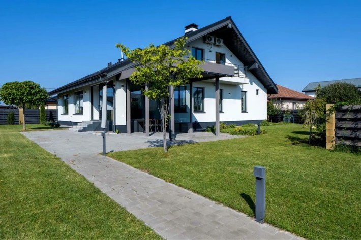 Продаж с. Нові Петрівці  котеджне  містечко Ballaton Village ( Балатон ), новий будинок 282 м - фото 1