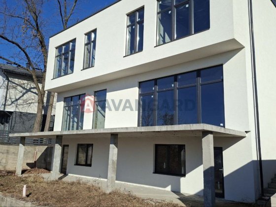 Унікальний каскадний будинок!Лісники!Без % Лесники
