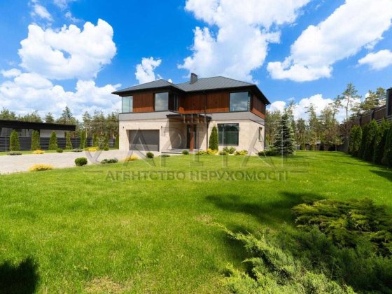 Продаж / Будинок / 355 м2 / Ходосівка / вул. Квітнева Ходосівка