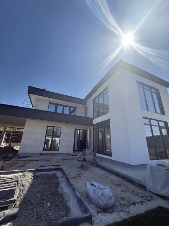 Продаж ШИКАРНОГО будинку з УКРИТТЯМ терасами та автонавісом ГАЗ - фото 1