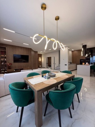 Будинок 185 м² з дизайнерським ремонтом | Віта-Поштова | 10 соток - фото 1