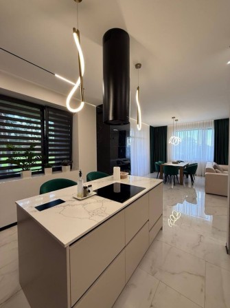 Продаж будинку з новим якісним ремонтом!10 соток! Газ - фото 1
