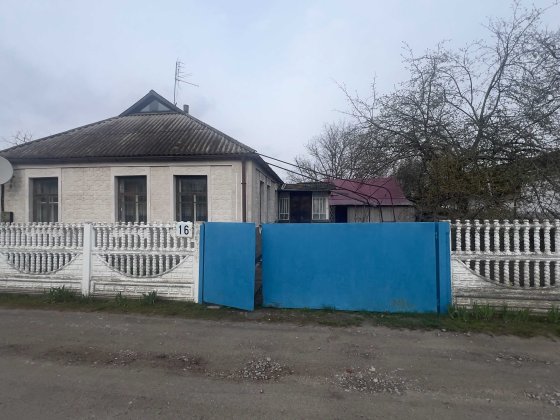 Затишний будинок з потенціалом: цегла, 78 м², газ, світло Сквира