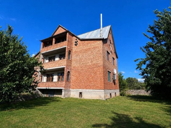Продаж будинку м Тараща Тараща
