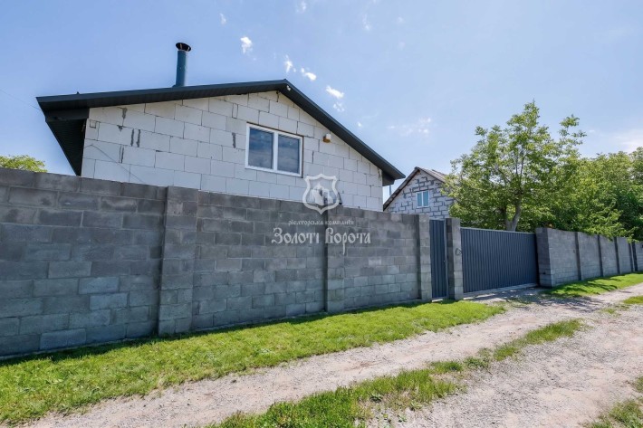 Будинок 8к. Гарний стан. 11 Дачна, 43-45, смт Глеваха, Фастівський район - фото 1