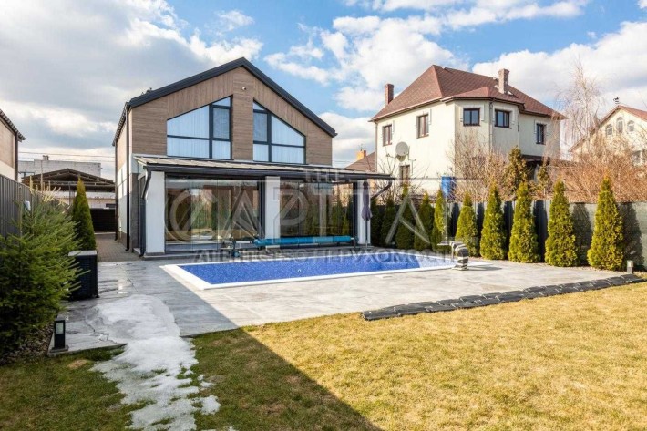 Продаж будинку ГЛЕВАХА 20 хв до центру басейн - фото 1