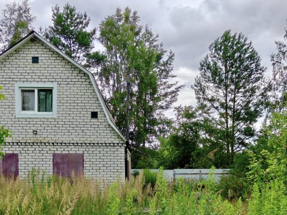 Продам цегляний капітальний будинок, з великою ділянокою Блиставица