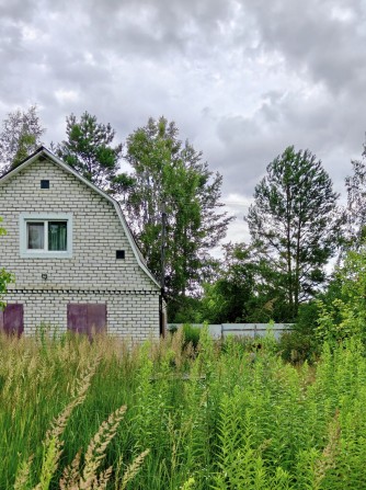 Продам цегляний капітальний будинок, з великою ділянокою - фото 1