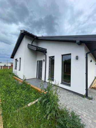 Продається сучасний будинок у Бобриці - фото 1