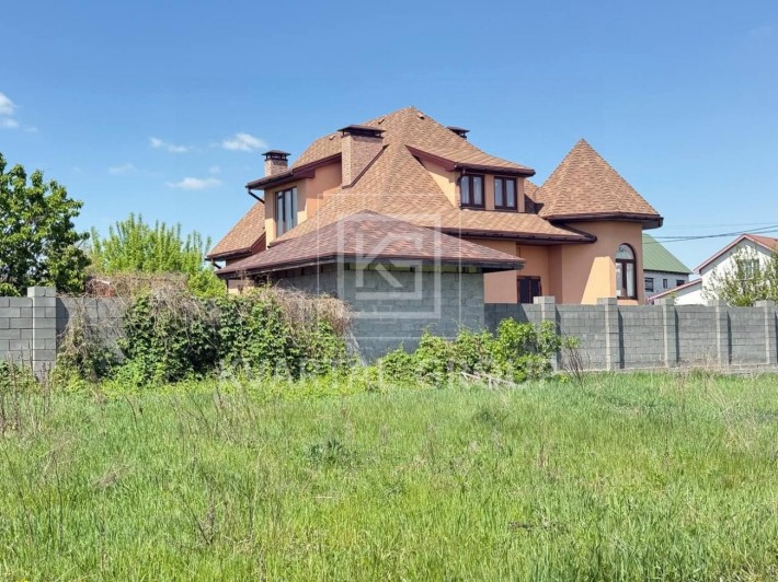 БУДИНОК з гаражем ,сховищем та чудовою ділянкою - фото 1