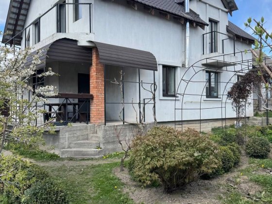Будинок 150 м² Газ  Камін  Сад  7 соток  Комунальні до 3000 грн Блиставиця