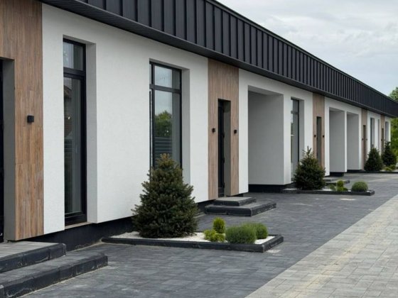 Таунхауси у с. Білогородка | без ремонту | 74м2 | Газ Гнатівка