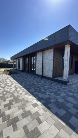 Якісний одноповерховий будинок в крутій локації Білогородки - фото 1