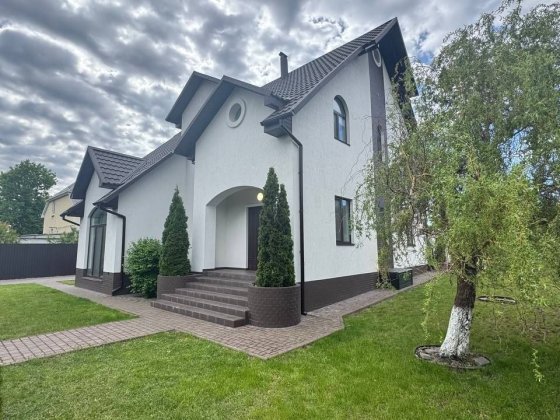 Будинок з ремонтом в Дмитрівці 190м², 12 соток | без комісії Дмитровка