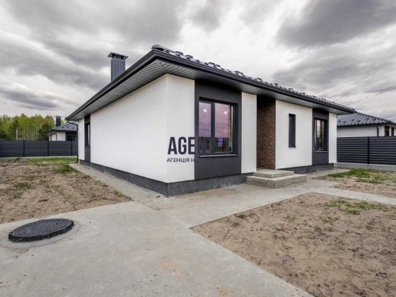 Продаж Готовий будинок біля Києва,  с. Дмитровка Дмитровка