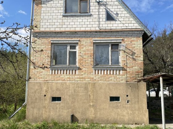 Продам  будинок-дача в мальовничому місці село  Здвижівка Здвижевка