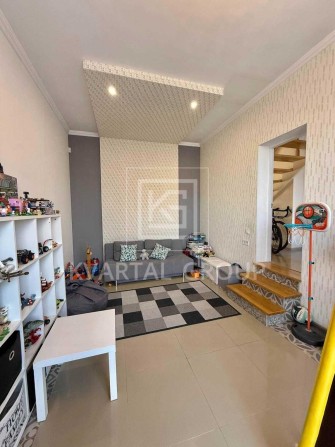 Капітальний будинок 190 м² на 12 сотках у Дмитрівці (Прокурорське містечко) - фото 1