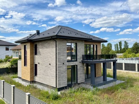 Сучасний дім 163 м² на 12 сотках у лісовій зоні: всього 14 км від Києва (метро Житомирська). Комфорт Дмитровка