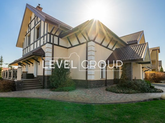 Vip!  Продаж будинку, c.Зазим'є , 315 кв.м з дизайнерським ремонтом Зазимье
