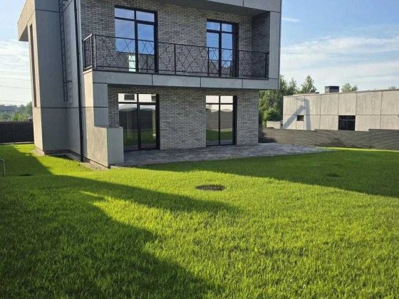БЕЗ% СТИЛЬНИЙ КОТЕДЖНИЙ БУДИНОК в тихому спокійному місці Одеське напрвлення Іванковичі Віта Поштова Іванковичі