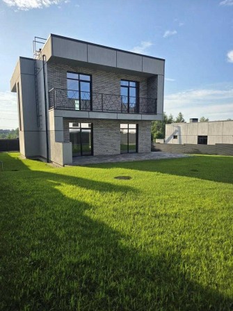 БЕЗ% СТИЛЬНИЙ КОТЕДЖНИЙ БУДИНОК в тихому спокійному місці Одеське напрвлення Іванковичі Віта Поштова - фото 1