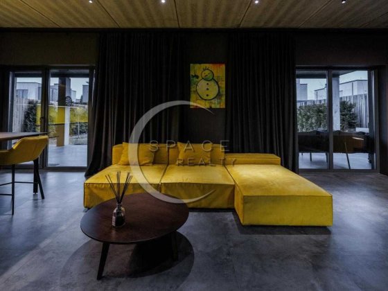 Продаж сучасного будинку 170 м² з дизайнерським унікальним ремонтом Крушинка Крушинка