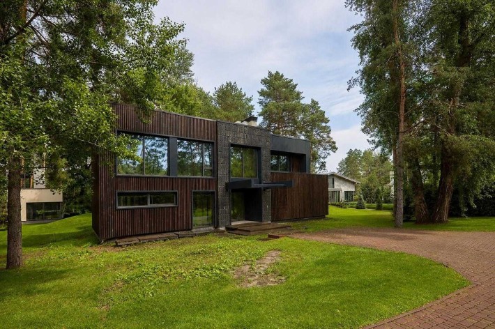 Продам будинок в КТ Лебедівка 6 кімнат 320м2 - фото 1