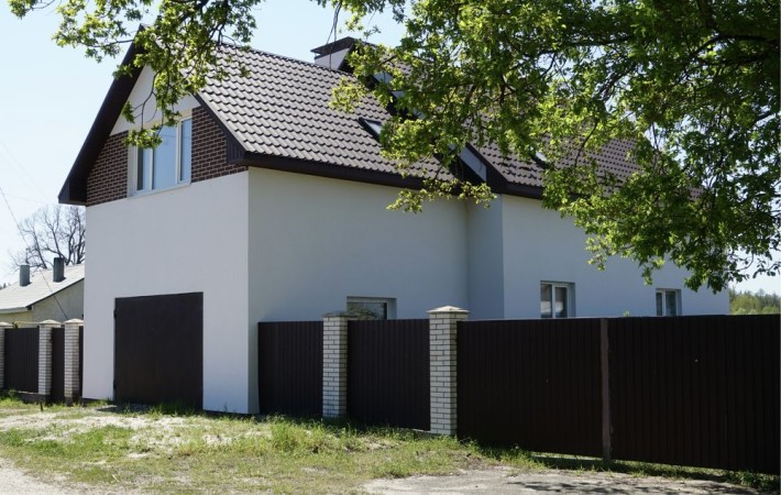 Будинок з ГАЗОМ, Скважиною, Електрикою, Введений в експлуатацію. - фото 1