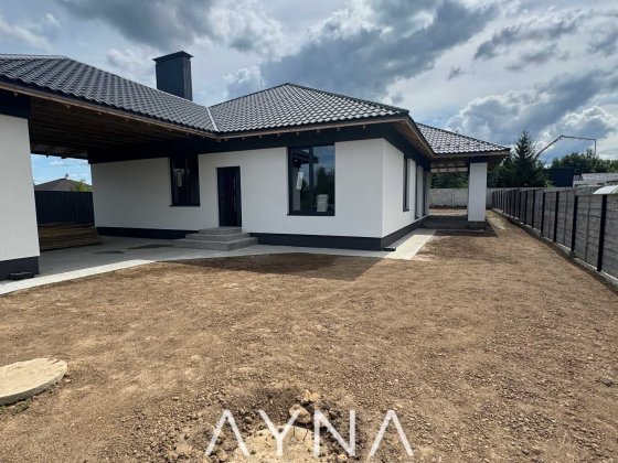 Продаж одноповерхового будинку 160 м2 в с Малютянка Малютянка