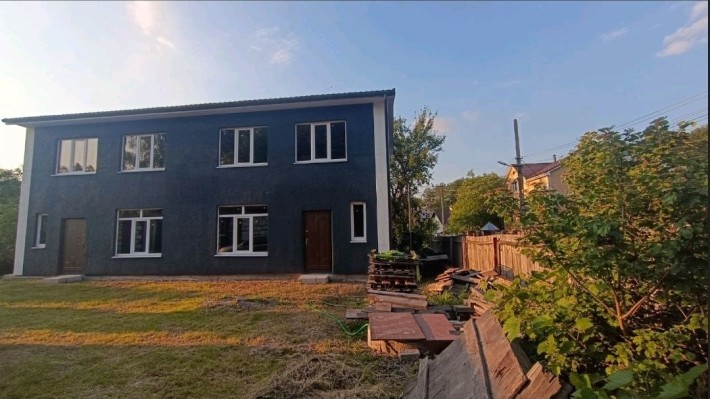 Продам будинок на 2 окремі входи ( як дуплекс) у Михайлівці-Рубежівці - фото 1