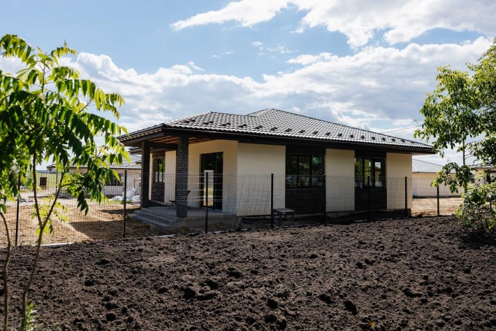Продам Гарний Будинок у КМ м. Михайлівка-Рубежівка, 115м2, ділянка 5 соток - фото 1