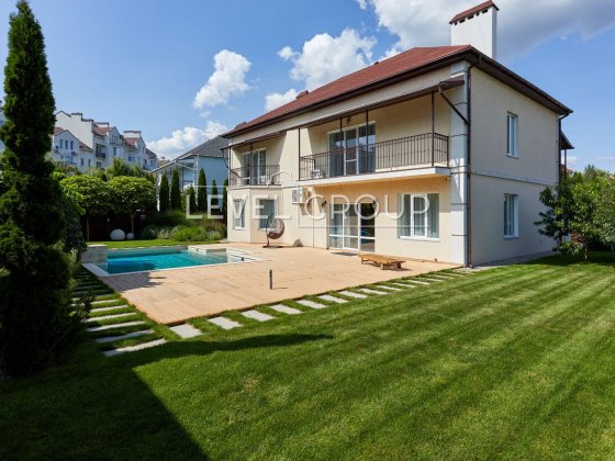Продаж будинку з бассейном, 275, Михайлівська-Рубежівка. Михайлівка-Рубежівка