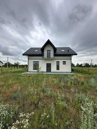 Продам готовий будинок з ділянкою 30 км від Києва - фото 1