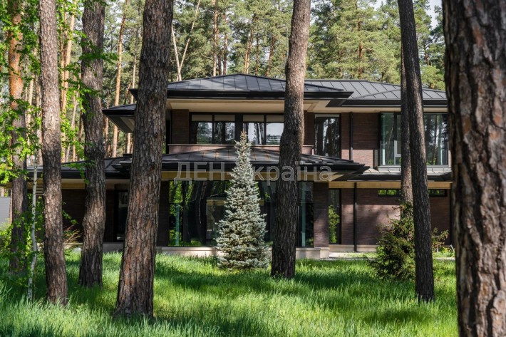 Продаж сучасного домоволодіння у мальовничому лісі, 40 км. від Києва - фото 1