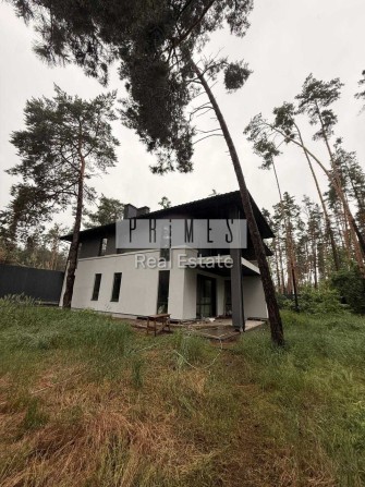 продаж нового сучасного будинку в Плютах житловий масив "Лісовий", 18 соток, ГАЗ, 2 тераси - фото 1