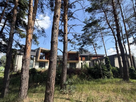 Продаж резиденції будинок 1 Га соснова роща КМ Сонячна Долина Романків Романков