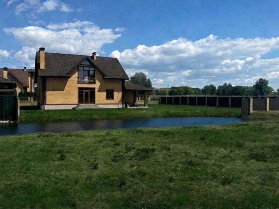 Продаж будинку в с. Романків Новообухівська траса ОЗЕРО!! ГАЗ!!! Романків
