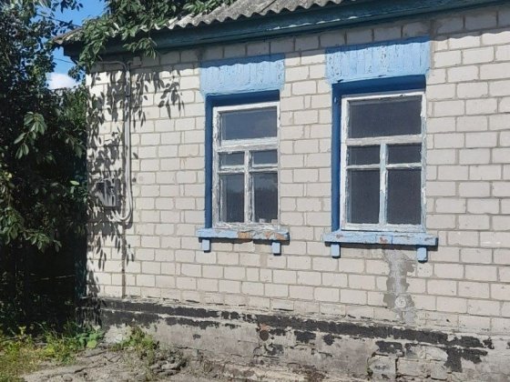 Продам будинок с.Семиполки Броварський р-н, 67м/кв. Септик, дві свердловини, 25с. Землі.