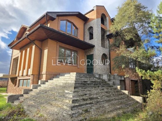 Продаж будинок з виходом до водойми, 10 соток землі, Романків Романков