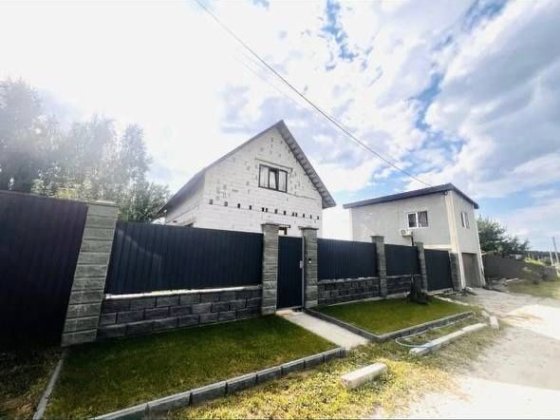 Продам будинок, с. Старі Петрівці.