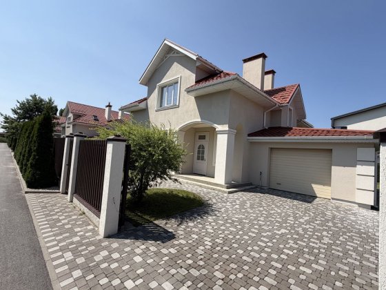 Будинок 230м2 ( від забудовника) в котеджному комплексі "Зарічний Гай" Счастливое