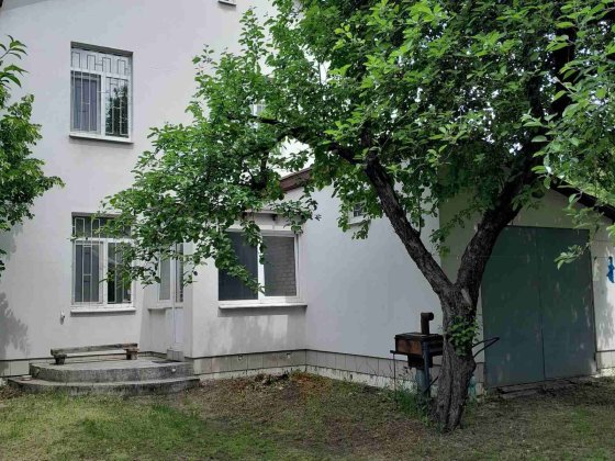Продам сучасний будинок с. Старі Петрівці урочище Старий Сад