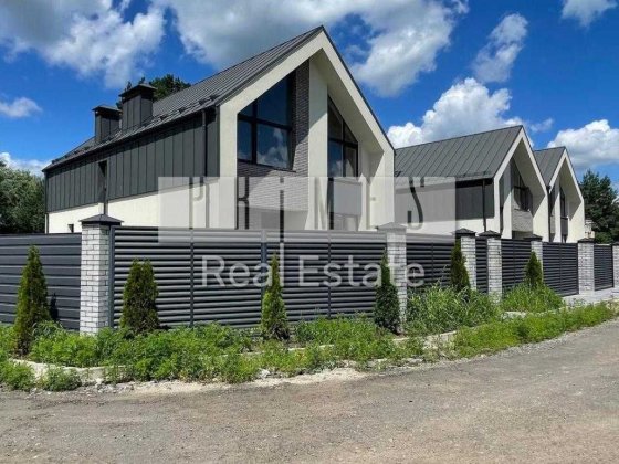 Продаж сучасного таунхаусу поруч з КМ "Зарічний Гай", с. Щасливе, Бориспільський район Счастливое
