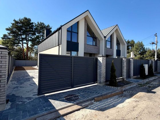 Продаж Дуплекс 160м² у Щасливому | Тераса, 3 сотки, вид на природу, під ремонт Счастливое