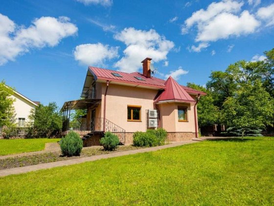 Продаж  Будиноку 226м2 , 18 соток  пер. Виноградний  Старі Петрівці Вишгородський район Старі Петрівці