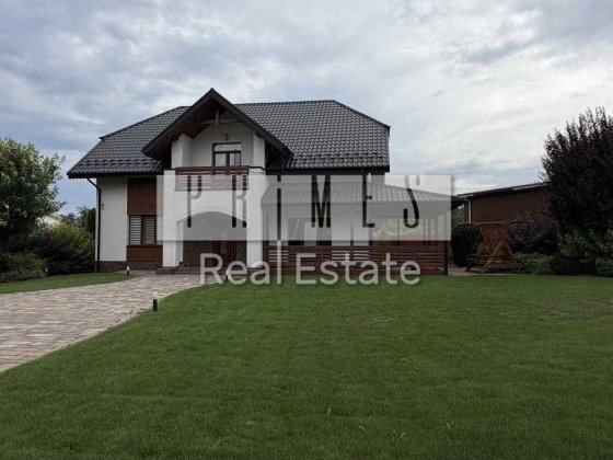 Продаж великого будинку топ ціна Хотів Хотов